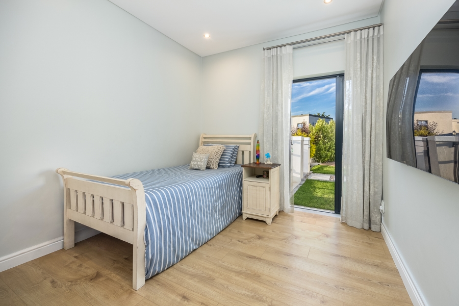 3 Bedroom Property for Sale in Zevendal Western Cape